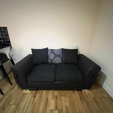 1 Bedroom Flat With Parking Лестер Экстерьер фото