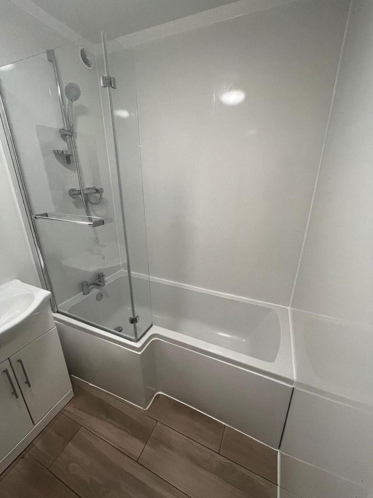 1 Bedroom Flat With Parking Лестер Экстерьер фото