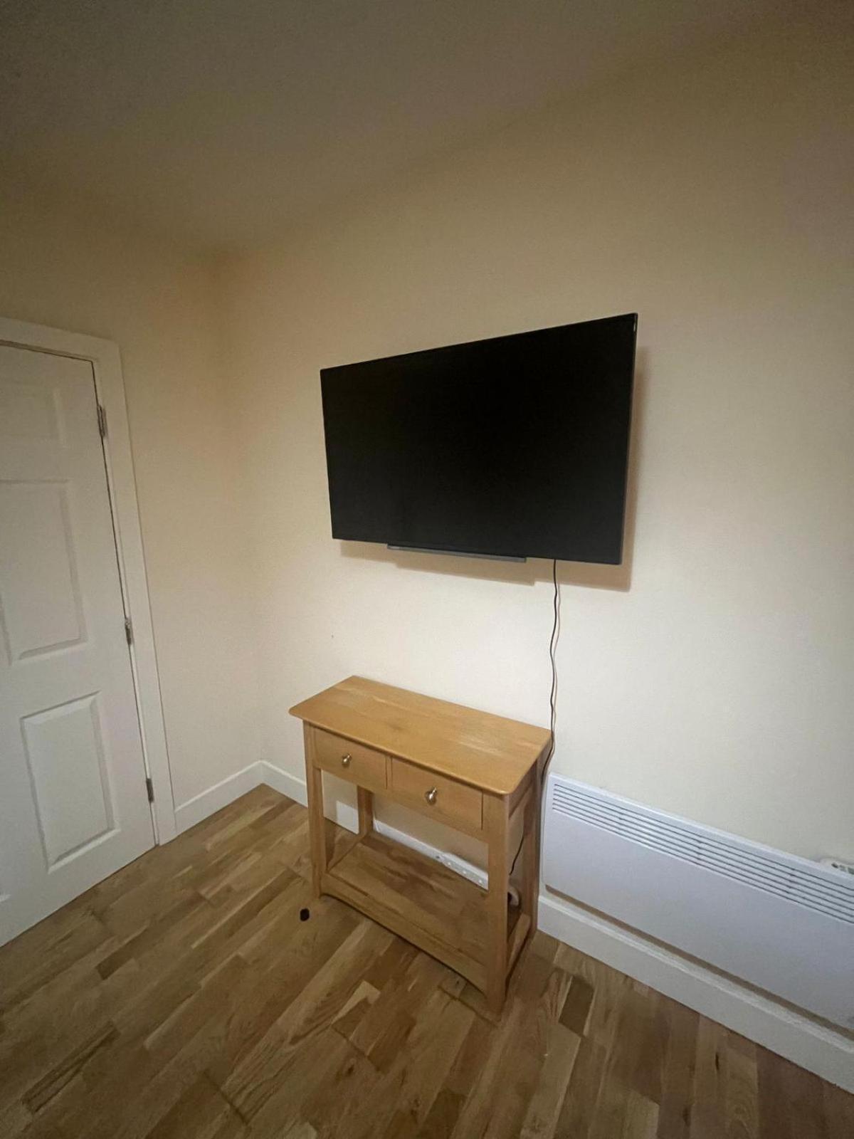 1 Bedroom Flat With Parking Лестер Экстерьер фото